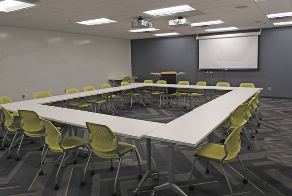 Whitewater Business Center: 12301 Whitewater Dr, Minnetonka, MN 55343